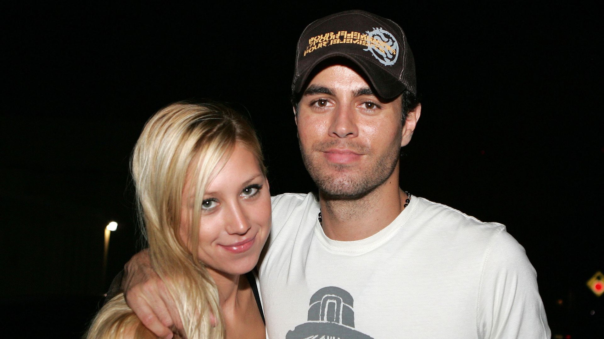 ❤️✨ Desde Enrique Iglesias y Anna Kournikova hasta Goldie Hawn y Kurt Russell: las parejas que demostraron que el amor no necesita un matrimonio para durar 😍
