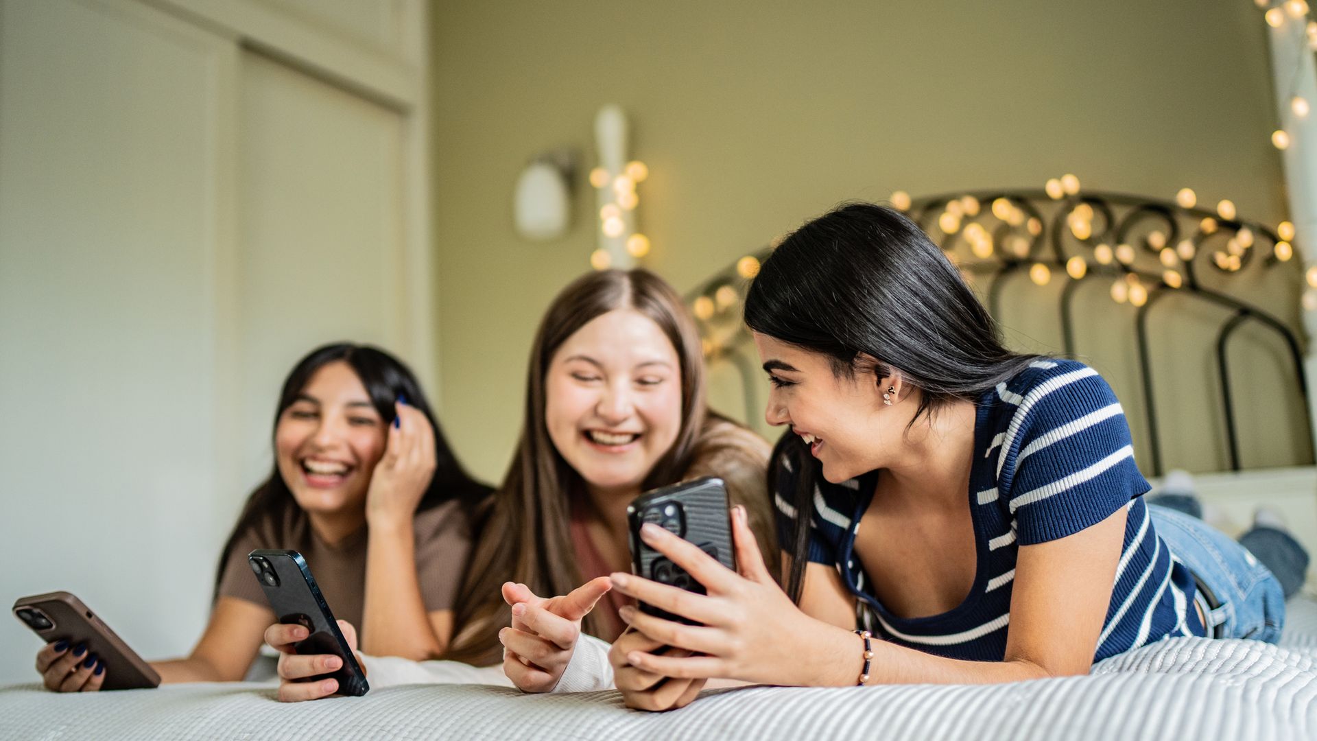 La autoestima en la era del 'like': así nos explica una psicóloga por qué muchos adolescentes sienten que "cuantos más clics, más valía"
