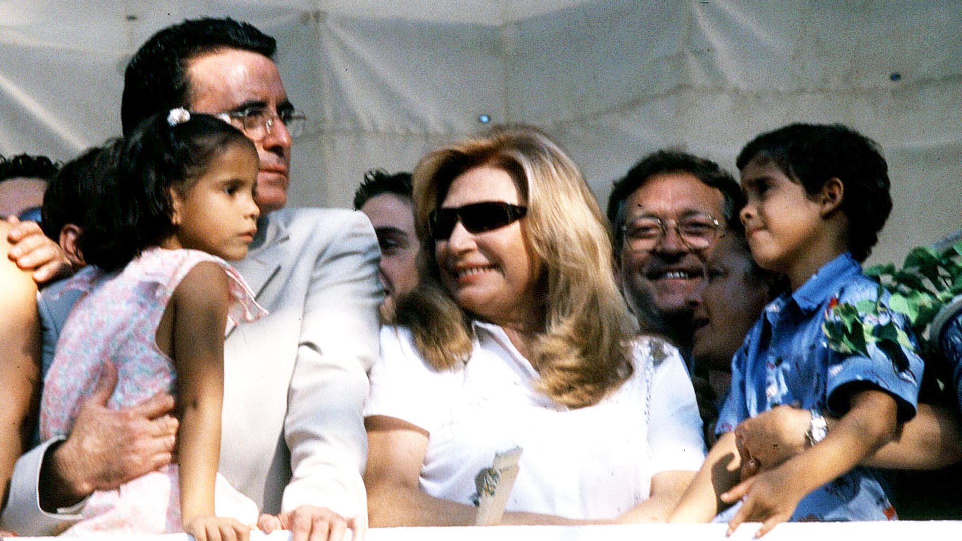 Un retrato de la cantante Rocío Jurado, su marido el torero José Ortega Cano y sus hijos Gloria Camila Ortega Mohedano y José Fernando Ortega Mohedano