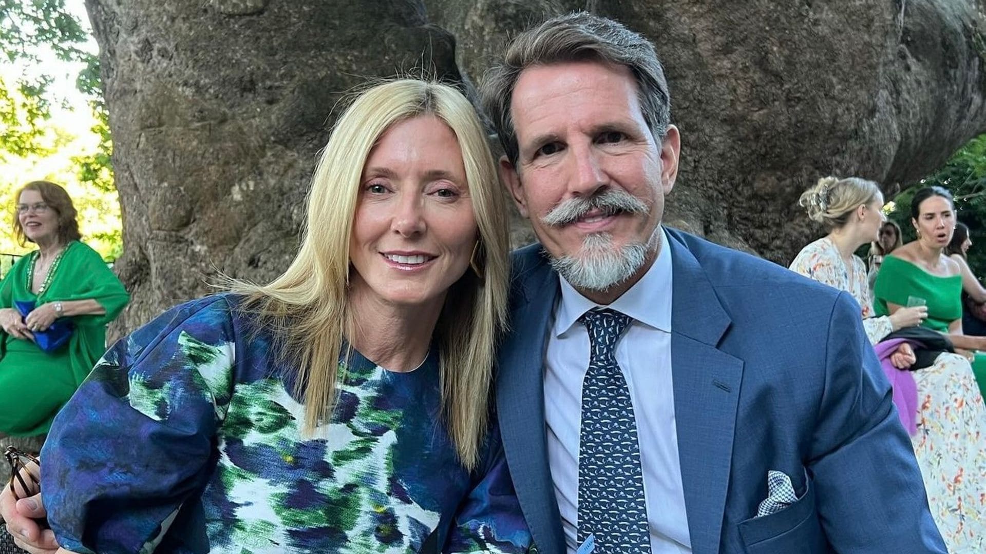Los elegantes looks que ha lucido Marie-Chantal de Grecia,  junto a su marido, en la boda del hijo de una gran amiga