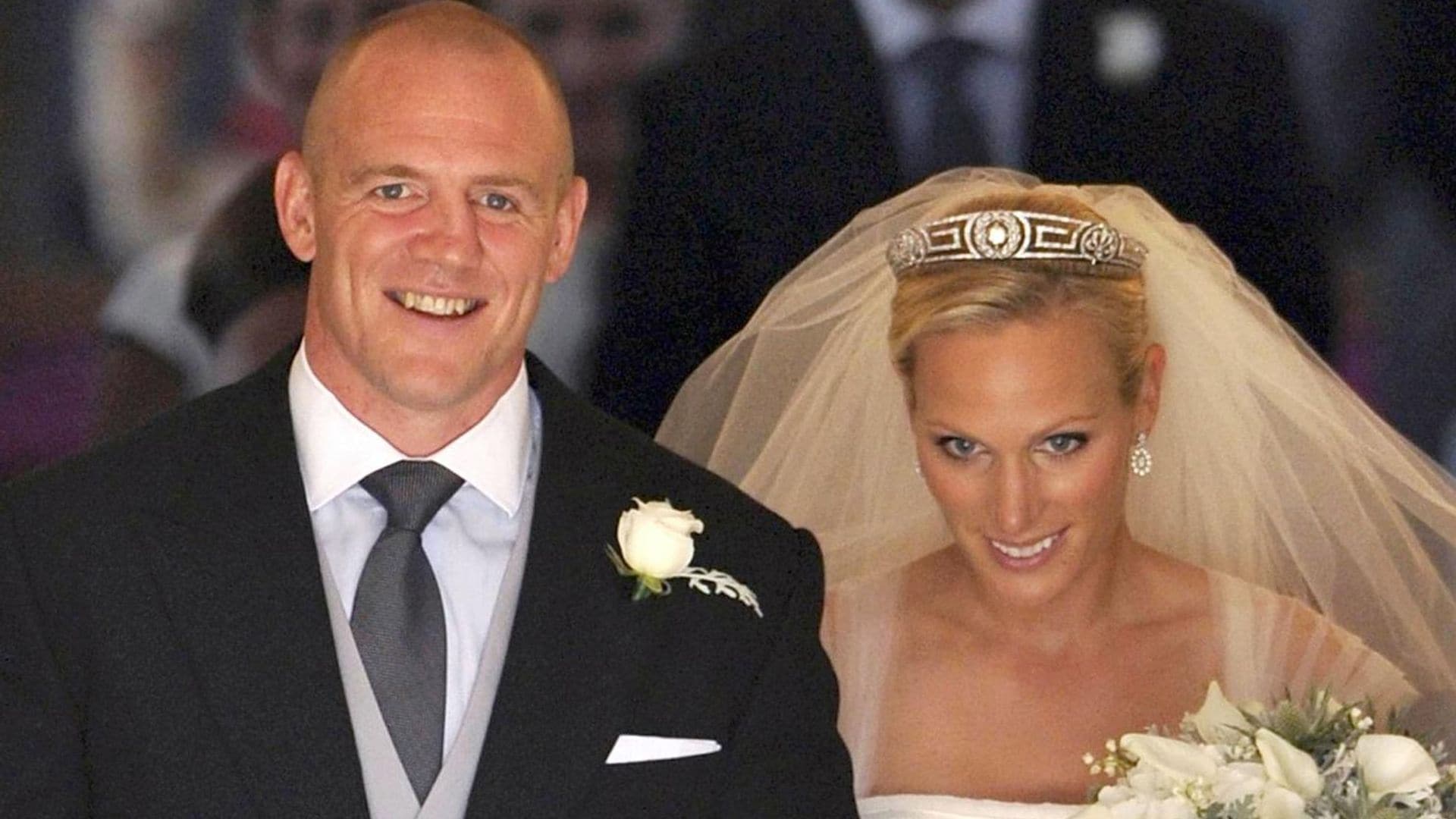 Recordamos la espectacular boda de Zara Tindall, nieta de Isabel II