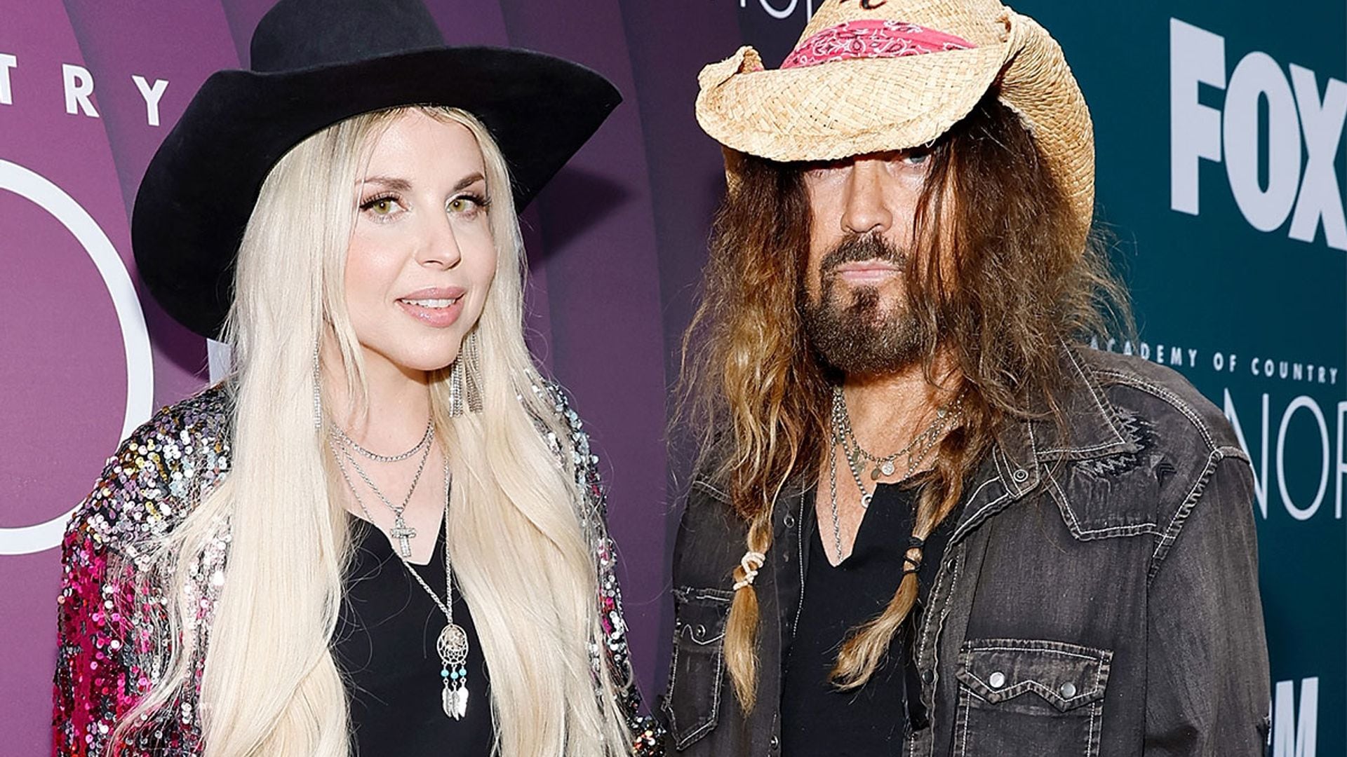 Es el turno del papá de Miley, Billy Ray Cyrus se ha casado