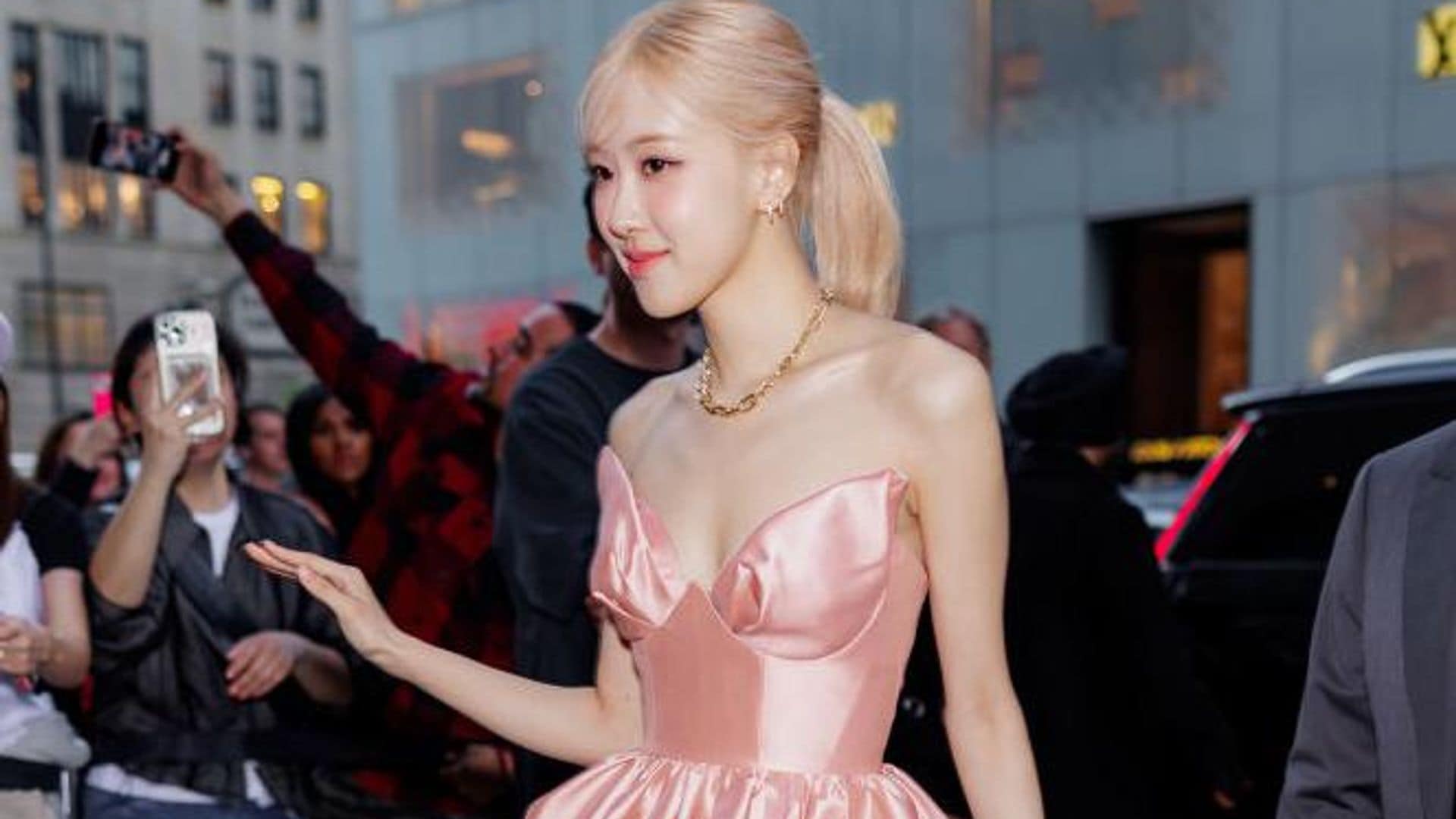 Rosé de Blackpink apuesta por el ‘balletcore’ como parte de su estilo personal