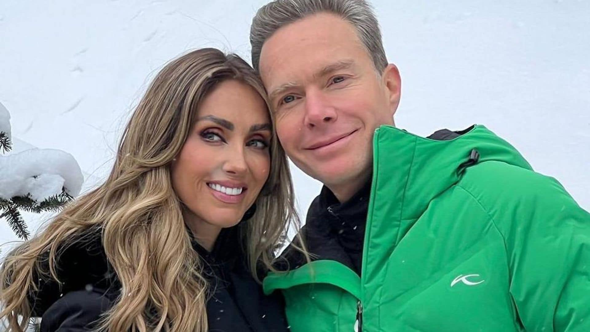 El esposo de Anahí suspende sus actividades políticas para estar con ella tras su lesión