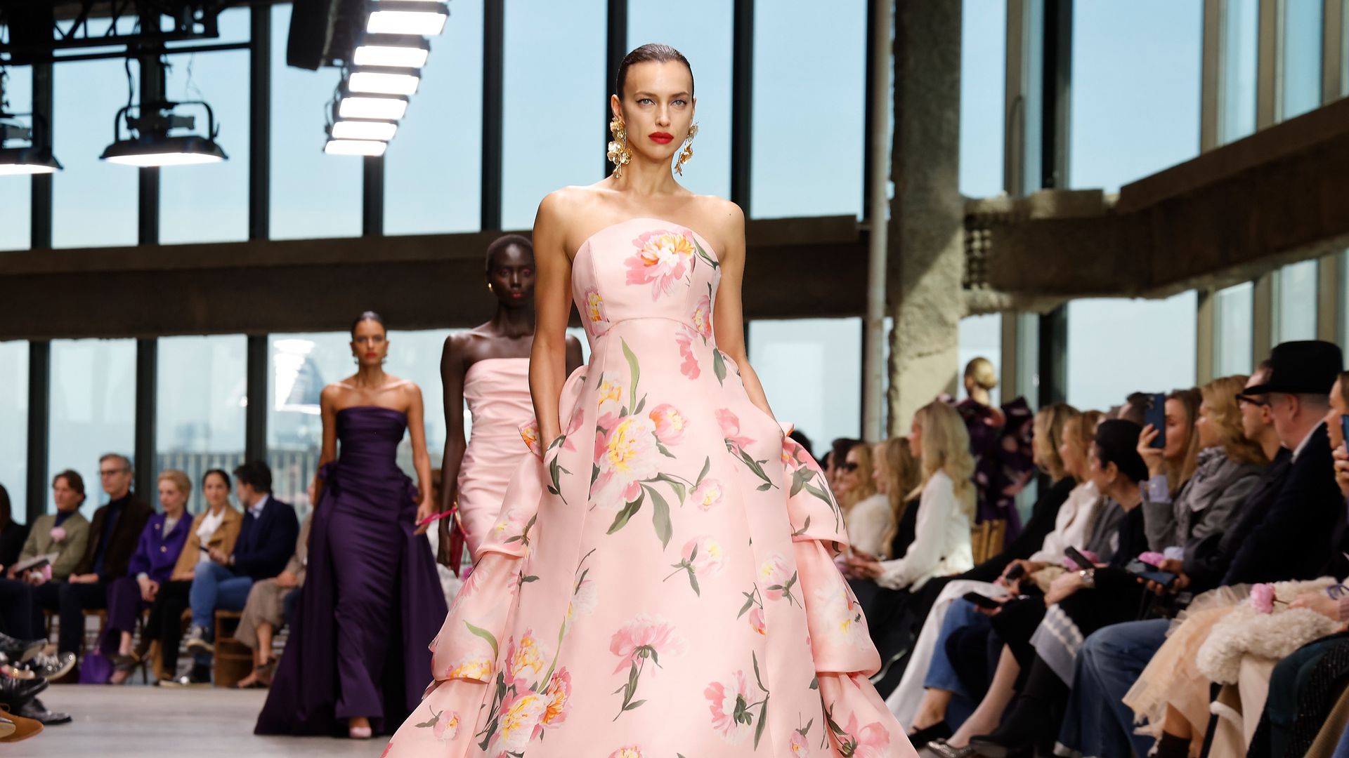 Carolina Herrera dice adiós (por ahora) a Nueva York y desfilará en Madrid