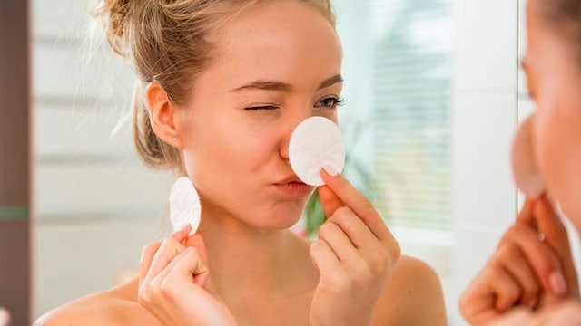 AdobeStock_acne