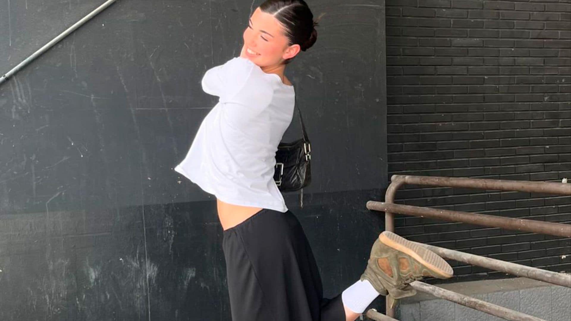 Zapatillas y sandalias con velcro: adelántate a la tendencia más cómoda del verano