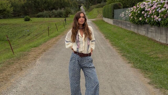 María Pombo con look de entretiempo