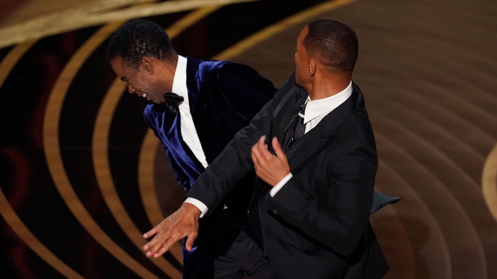Will Smith convierte en un exitoso negocio su bofetada a Chris Rock