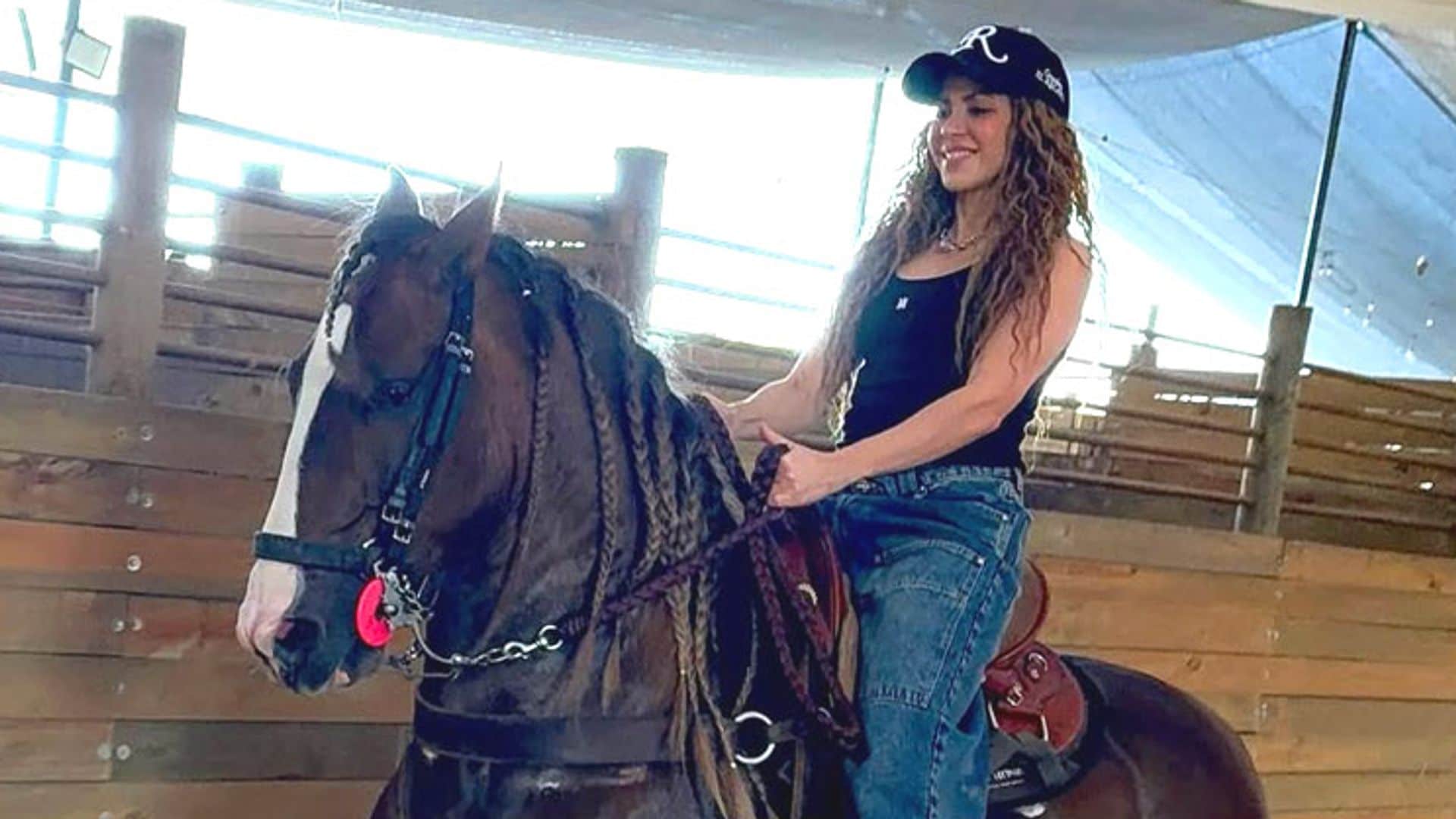 Shakira sorprende en la finca de Maluma mostrando una habilidad desconocida para sus fans