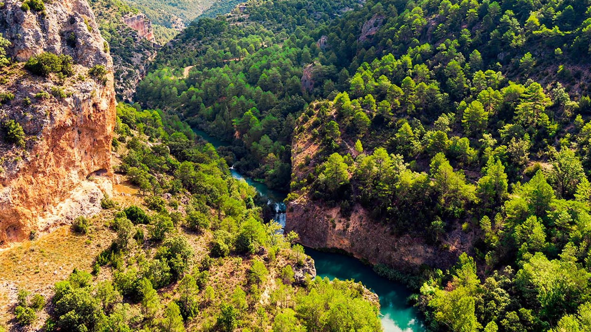 ¿Ganas de naturaleza? Diez excursiones en Castilla-La Mancha para disfrutar al aire libre
