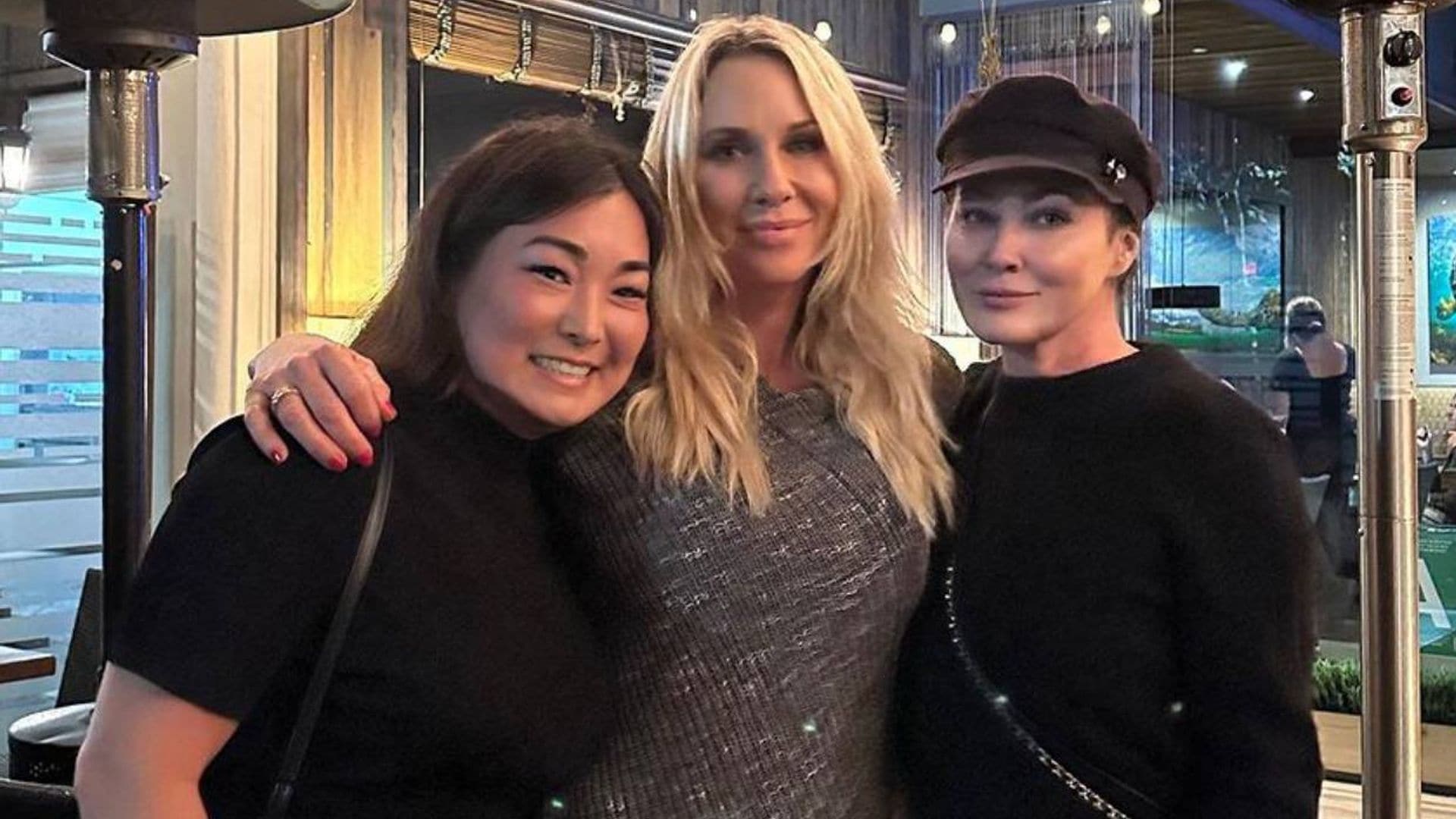 Shannen Doherty se refugia en sus mejores amigas tras revelar que el cáncer ha llegado a su cerebro
