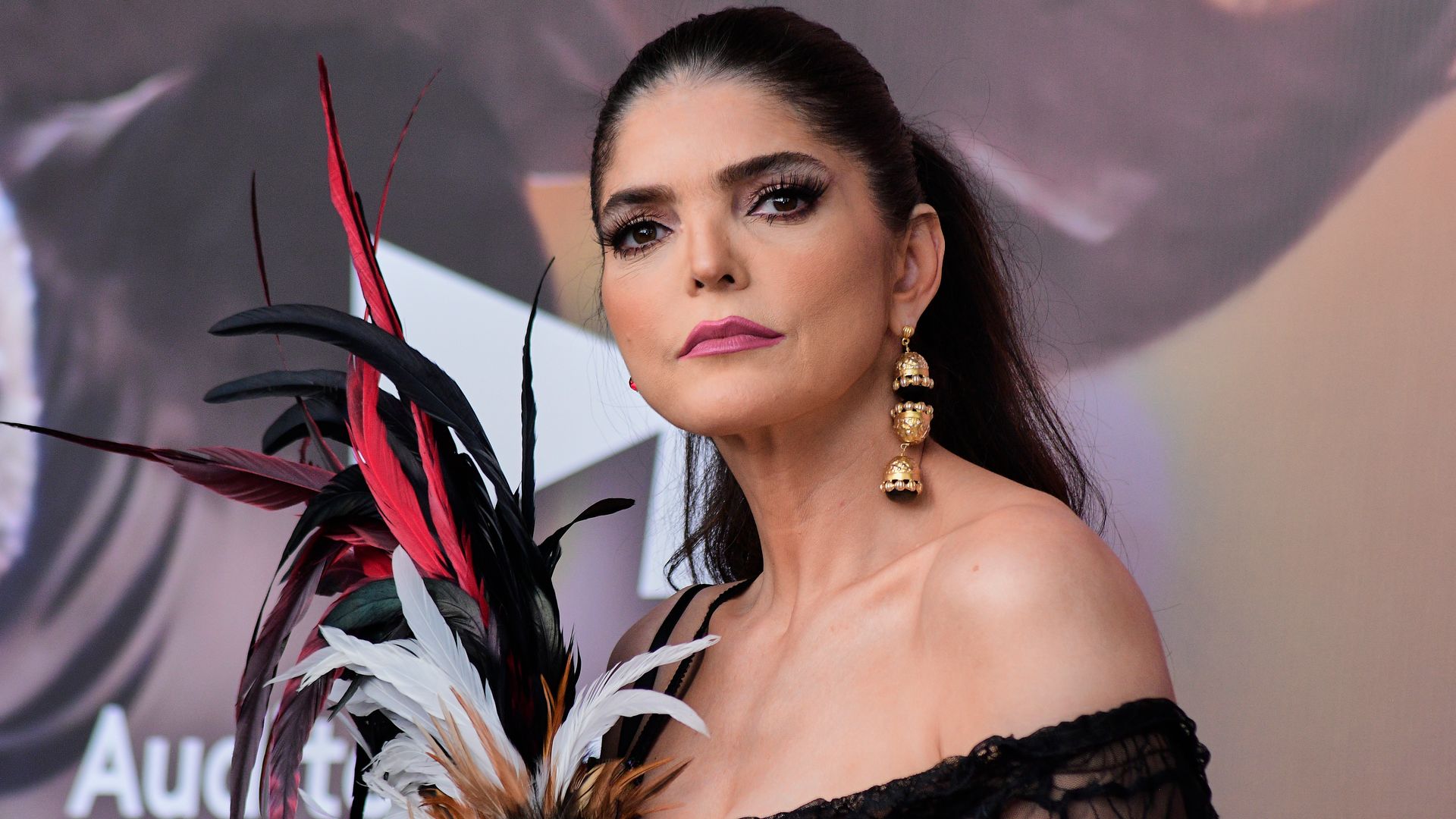 Ana Bárbara recuerda a Julián Figueroa en una fecha muy significativa: 'Me dejaste tan vacío el corazón'