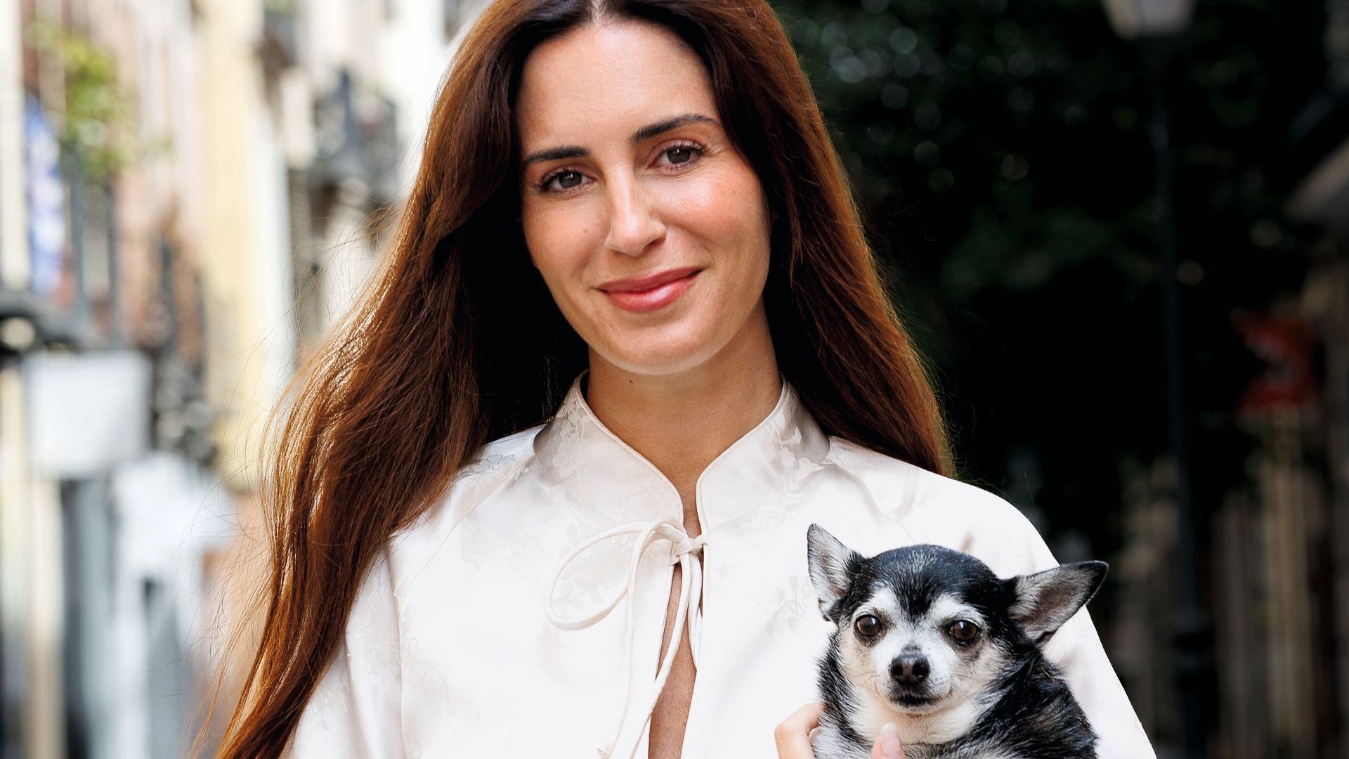  Gala González nos presenta a Zambu, su chihuahua viajero