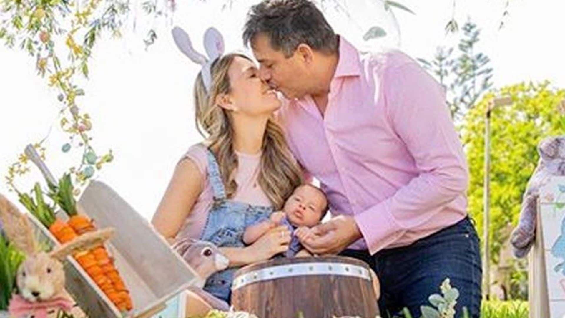 Daniel Sarcos y Alessandra Villegas bailan con su hijo a ritmo de bachata