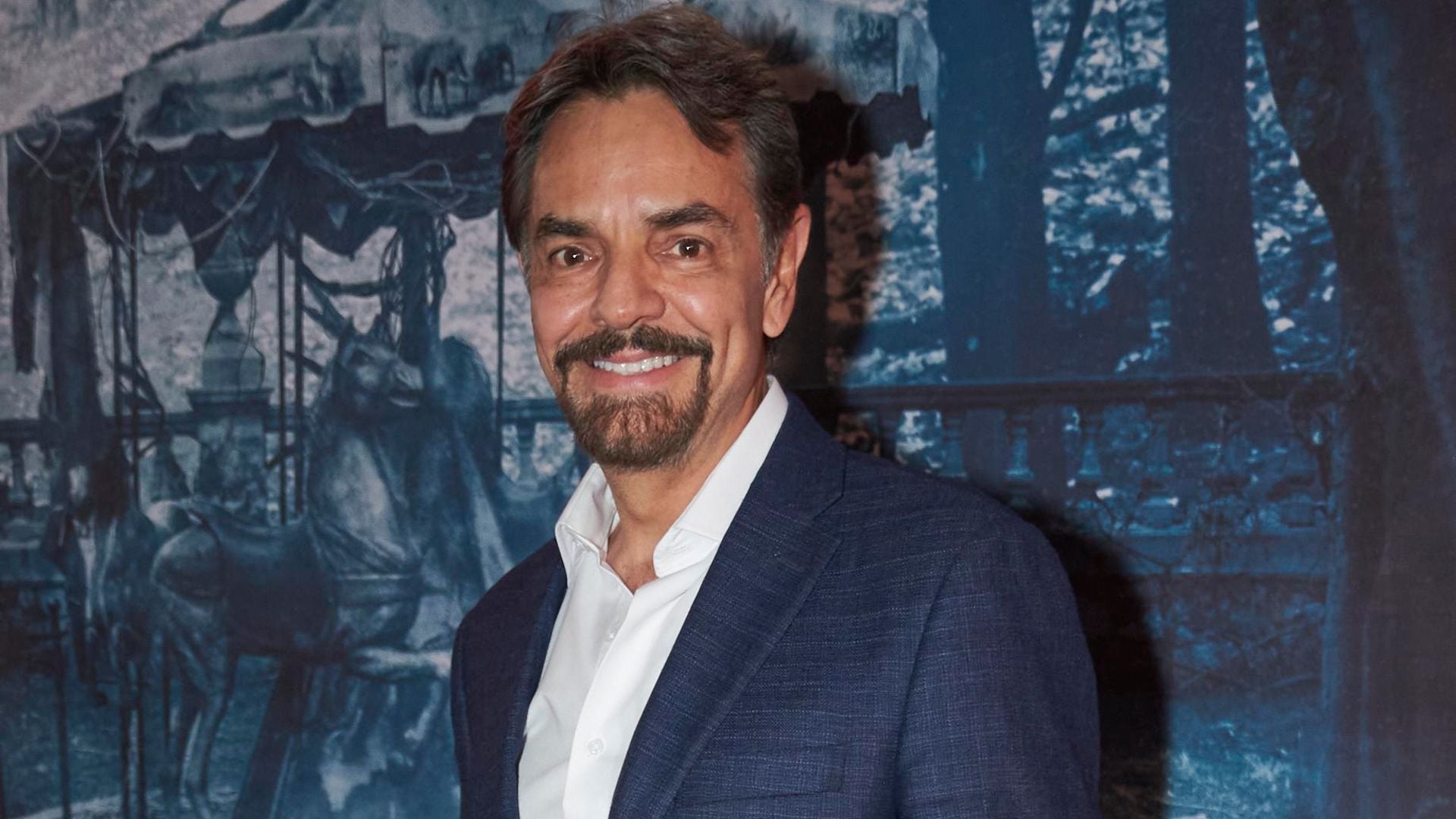 A punto de ser abuelo por segunda vez, Eugenio Derbez comparte sus recuerdos en Acapulco y los consejos a su hijo