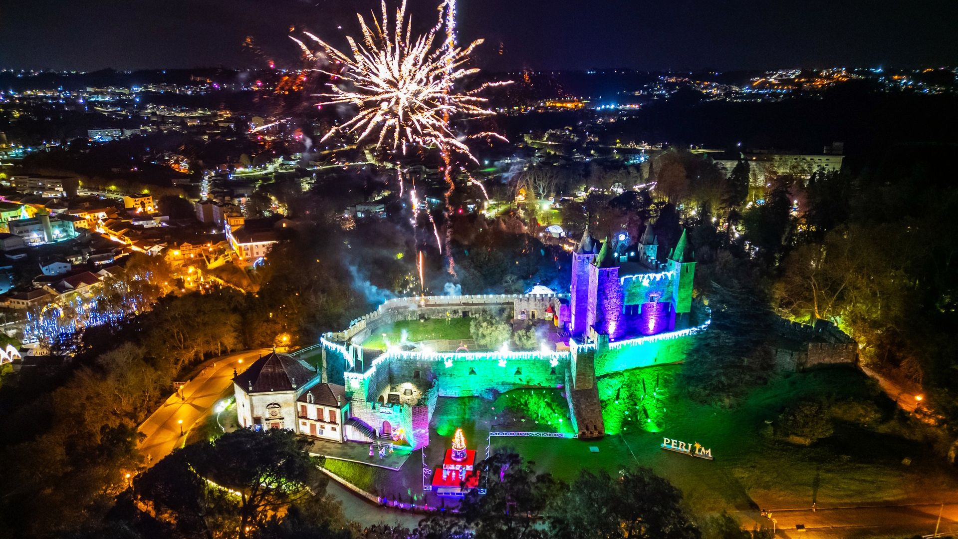 El mercadillo de Navidad de Portugal que sorprende a todos: en un castillo medieval y a pocos minutos de Oporto