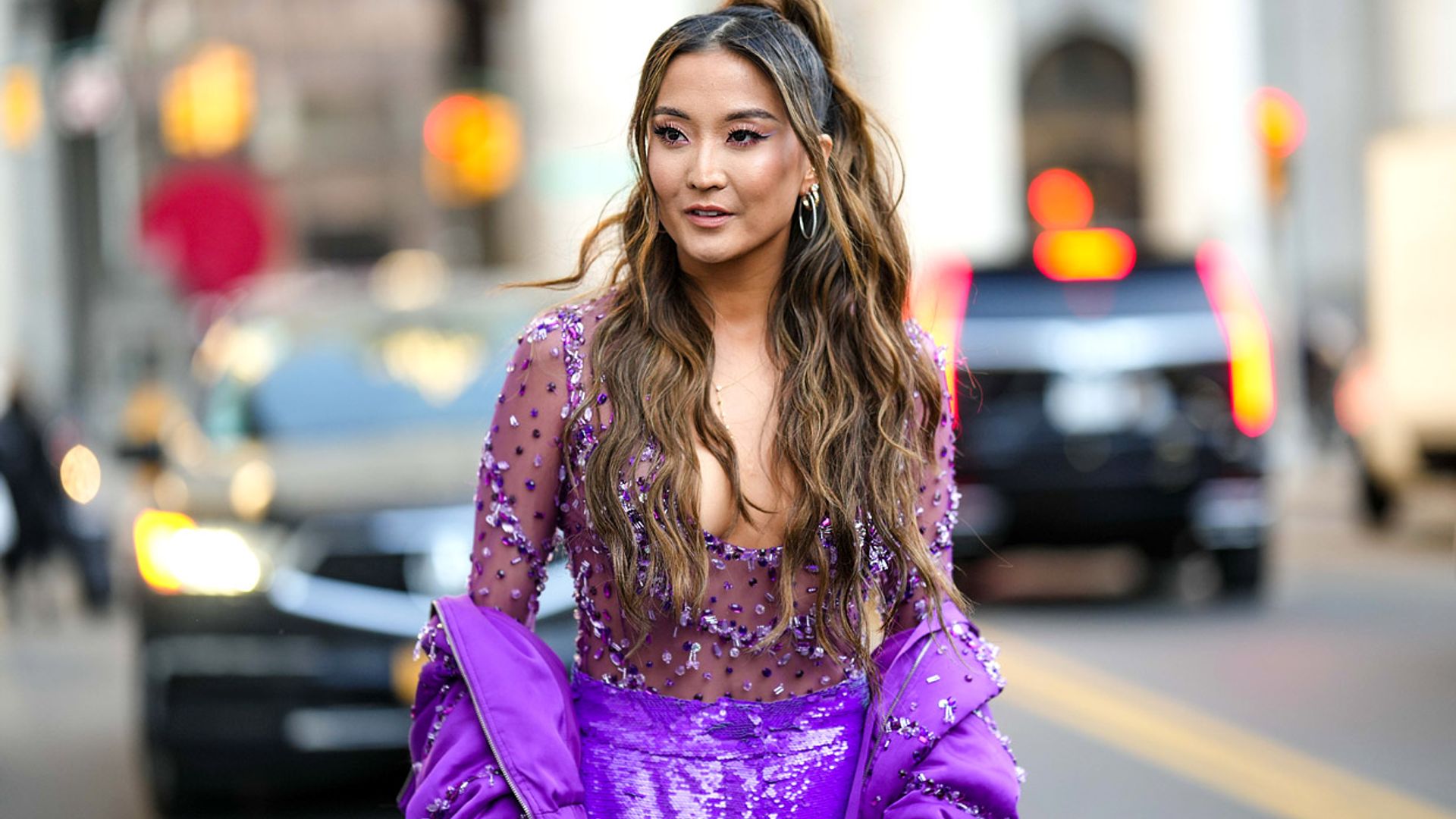 El estilo de Ashley Park, la actriz de 'Emily en París' que nos ha conquistado a todas