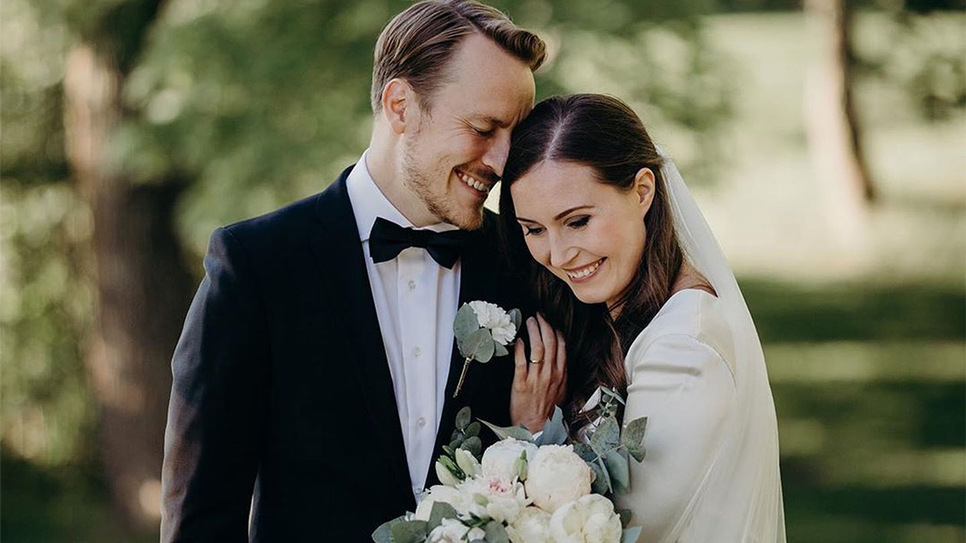 Sanna Marin, primer ministra finlandesa, se casa con el exfutbolista Markus Räikkönen