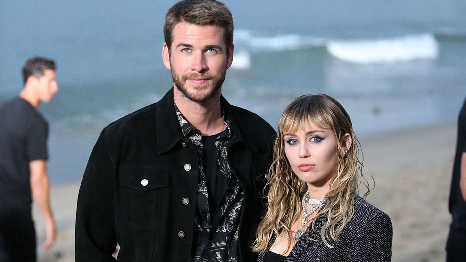 Miley Cyrus repasa su década y no se olvida de Liam Hemsworth