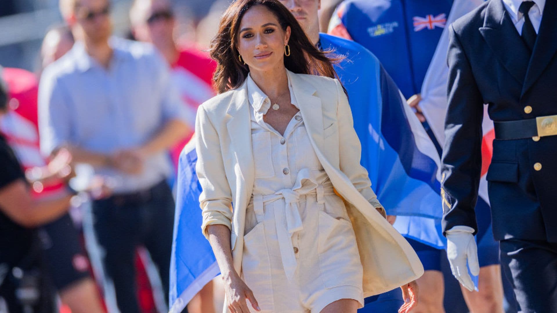 Meghan Markle aparece vestida de Zara por primera vez en siete años
