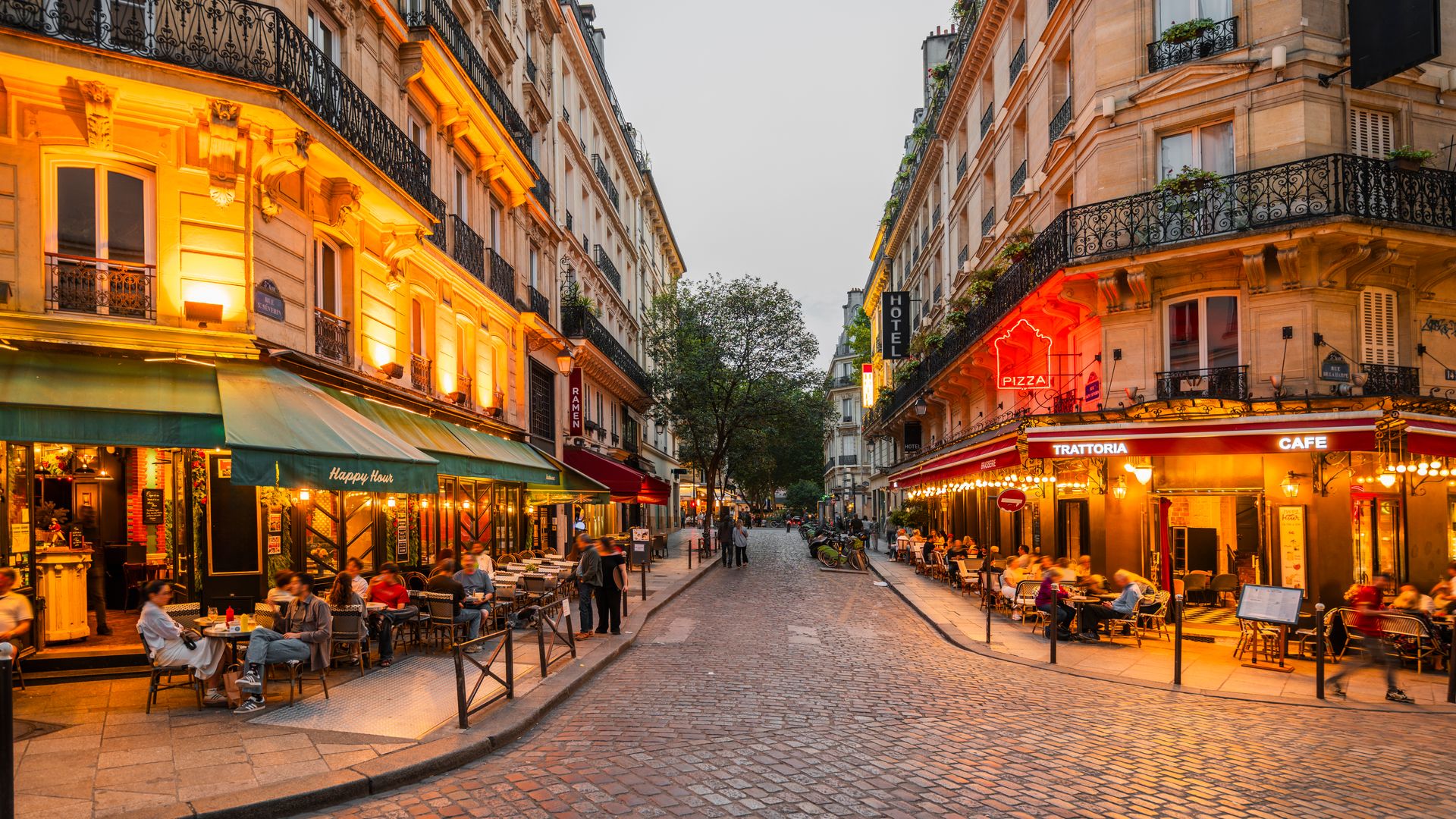 Esta Semana de la Moda, París no solo brilla por el street style sino también por su oferta hotelera.