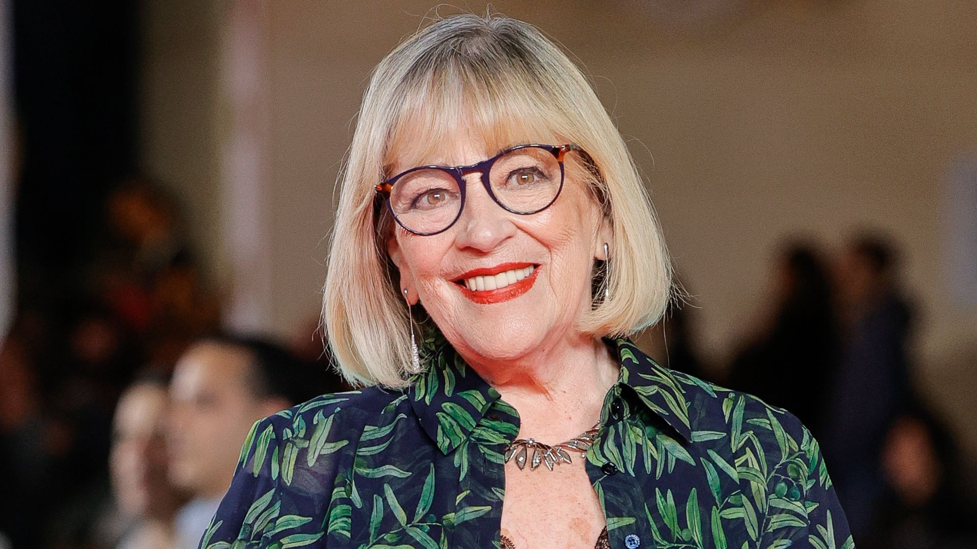 La tajante decisión de Carmen Maura sobre el amor a los 80 tras dos divorcios: “Antes meto más perros…”
