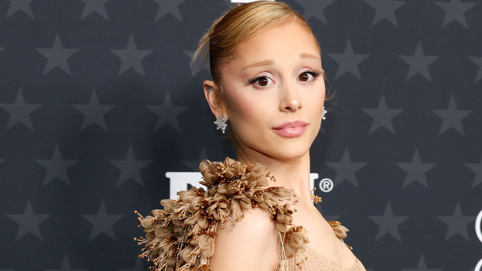 Los looks más espectaculares en la historia de los Critics’ Choice Awards: de Ariana Grande a Emma Stone