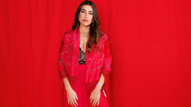 Claudia Jiménez, hija de Raquel Revuelta, en los premios Gen Z