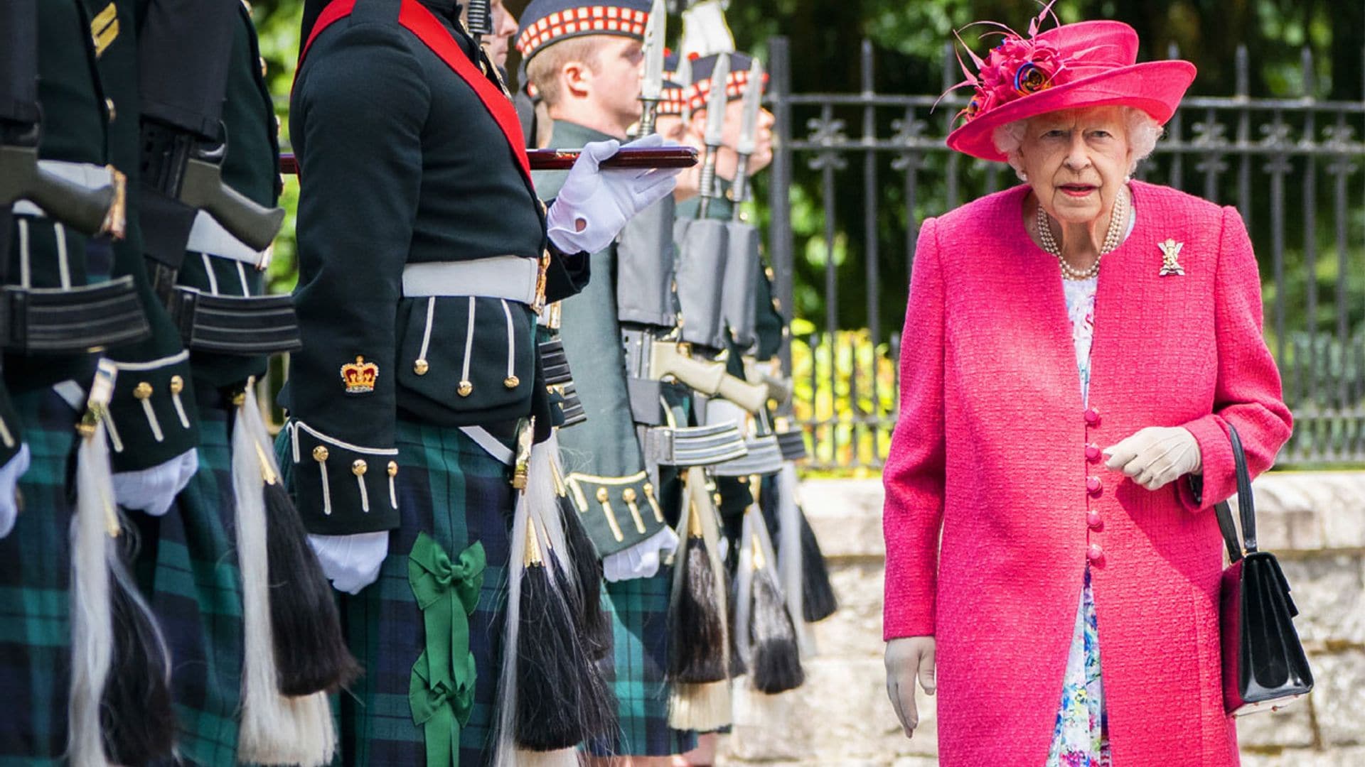 Alerta en Balmoral: detectan un positivo por covid en el castillo donde veranea Isabel II
