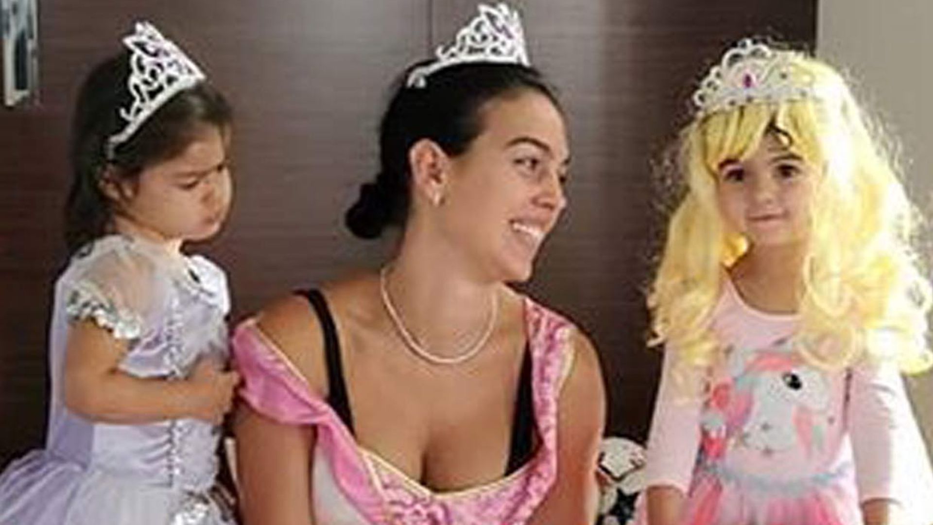 Georgina Rodríguez, una princesa más en la fiesta de disfraces familiar