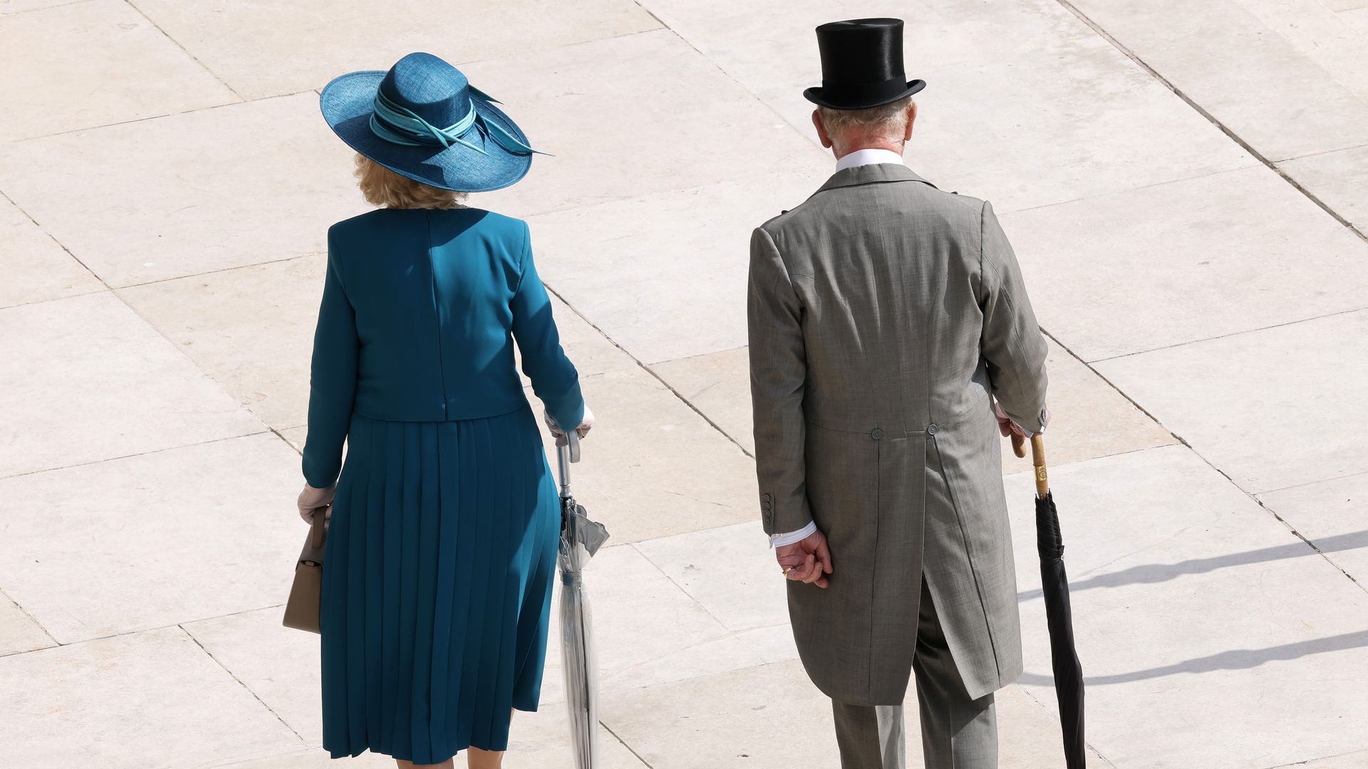 Se investiga un asesinato en el Palacio de Buckingham: el libro que tiene a la reina Camilla como protagonista