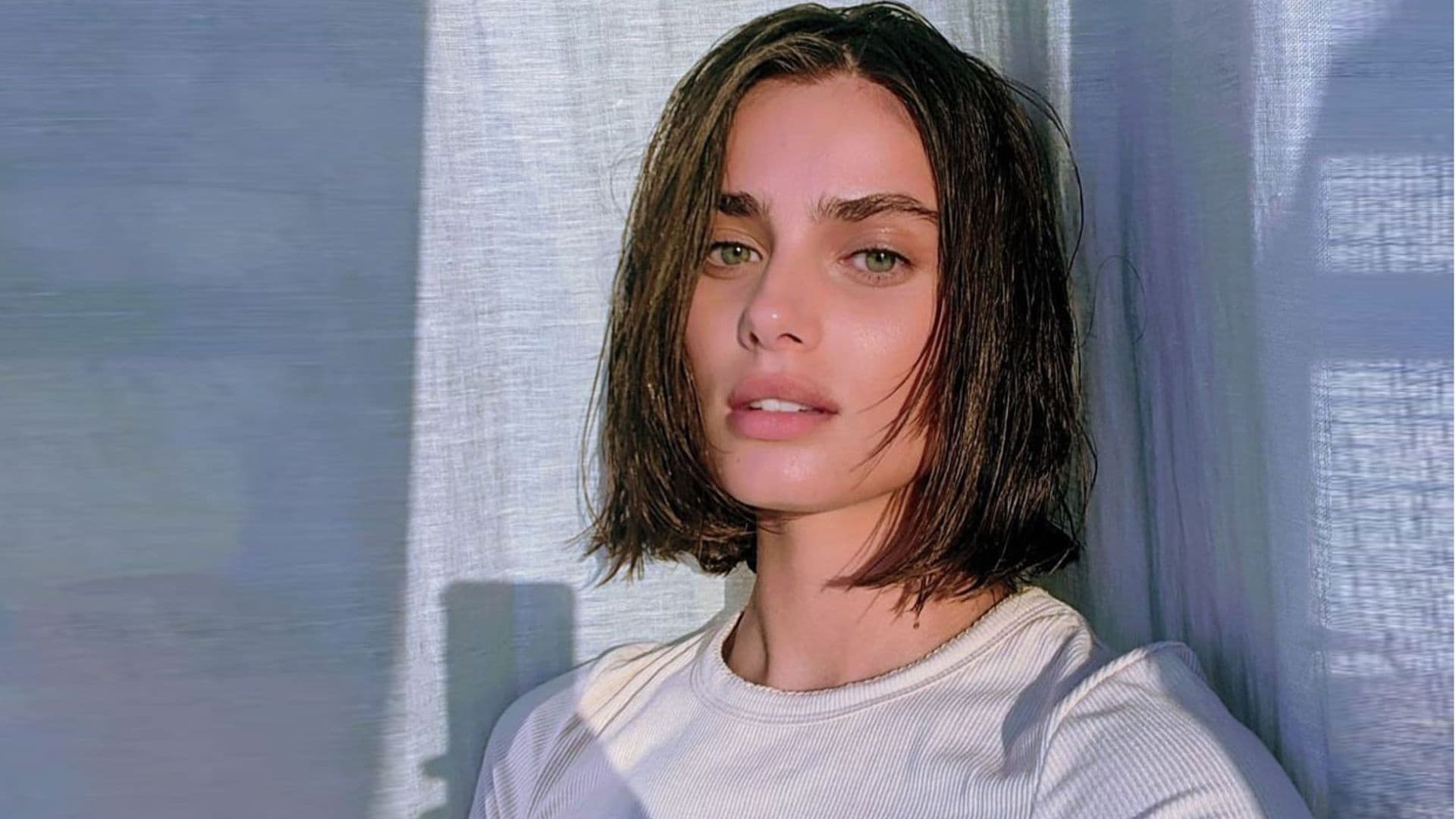 Averigua si estás secándote bien el pelo... o lo estás rompiendo con tu toalla