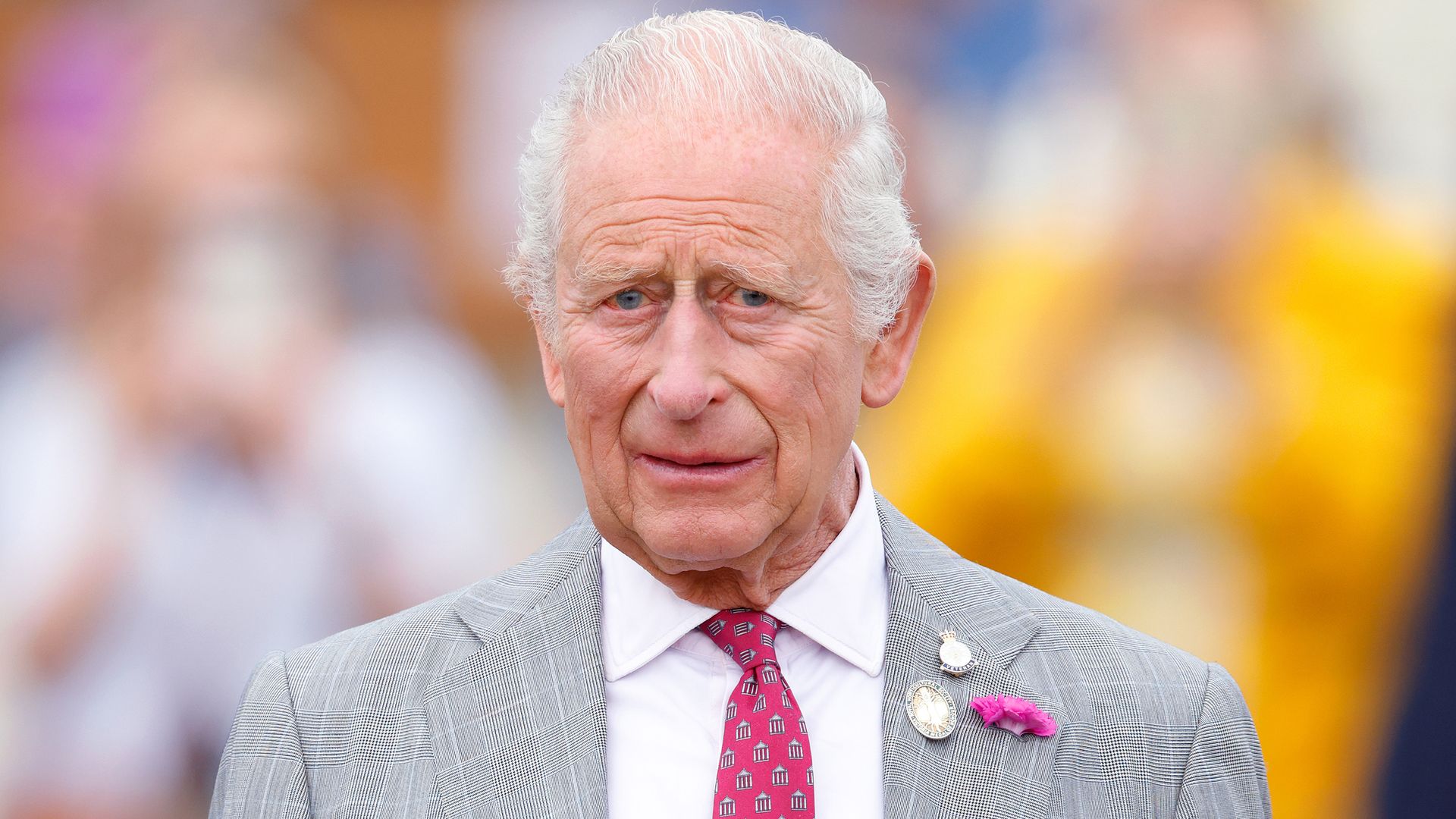 El rey Carlos III tiene un nuevo negocio y está relacionado con las mascotas