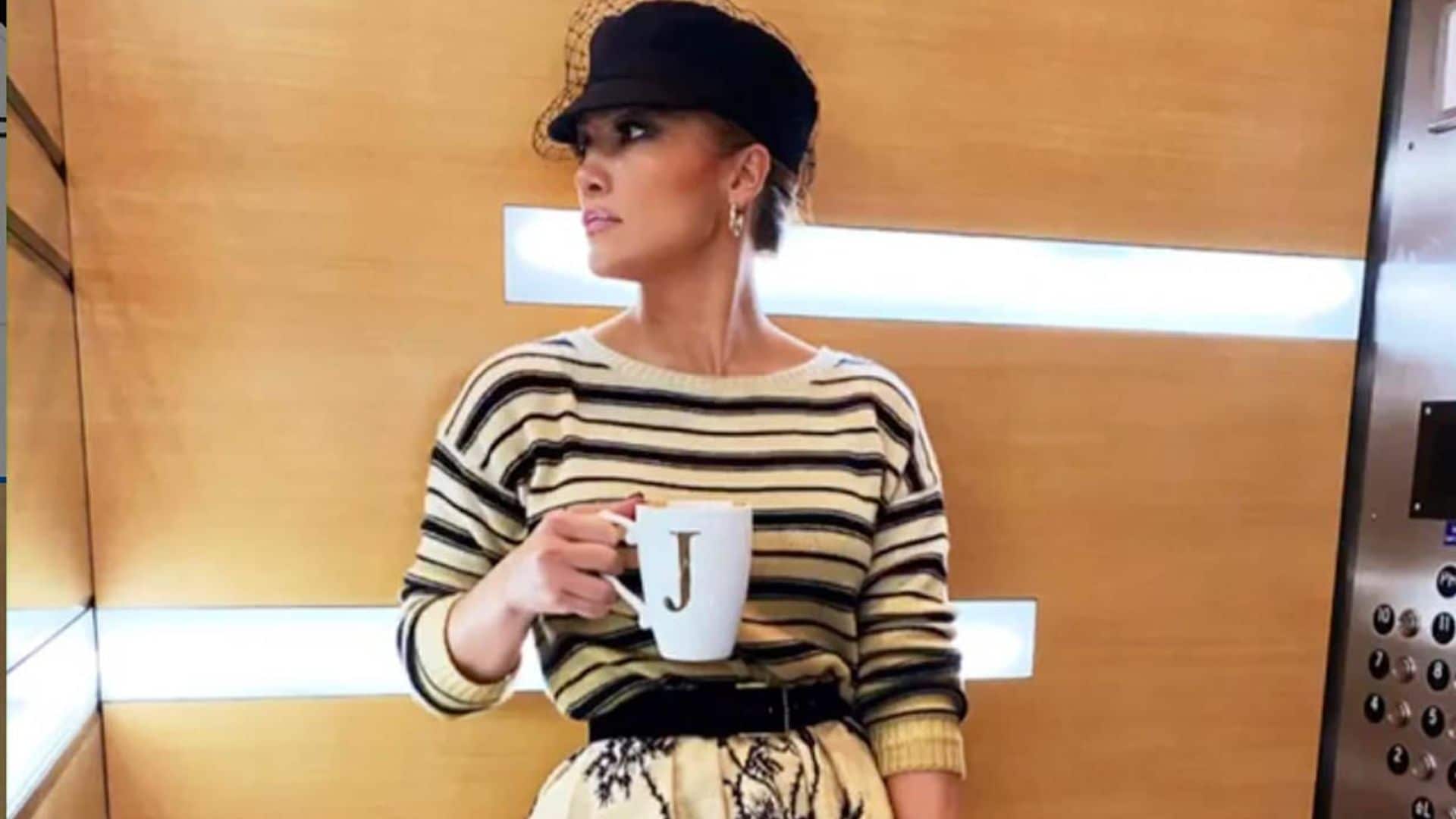 Salir airosa de un 'mix & match' no es fácil... pero Jennifer Lopez lo ha logrado