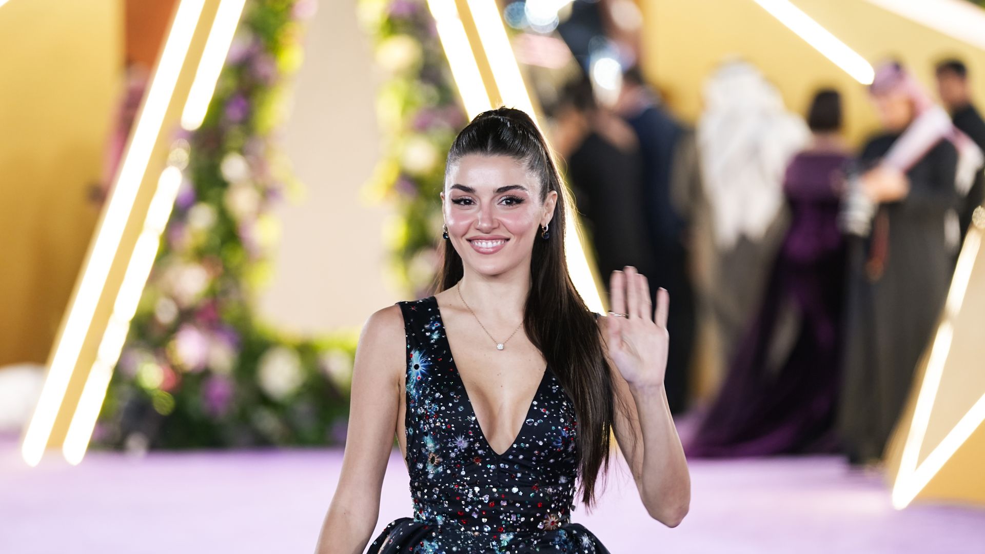 Hande da un nuevo paso profesional y se estrena como guionista en su nueva película