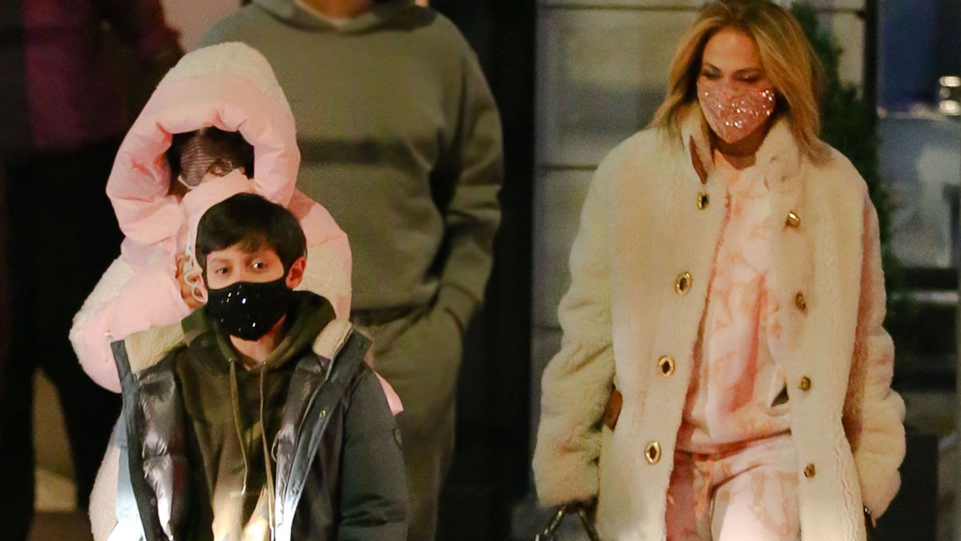 ¡Ha nacido otra estrella! El hijo de Jennifer Lopez aparece en la nueva película de la actriz con Maluma