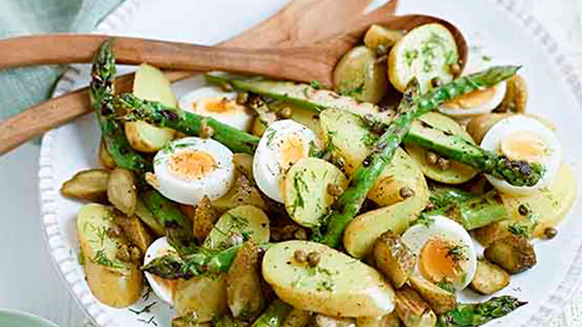 Ensalada de trigueros, huevo y patata