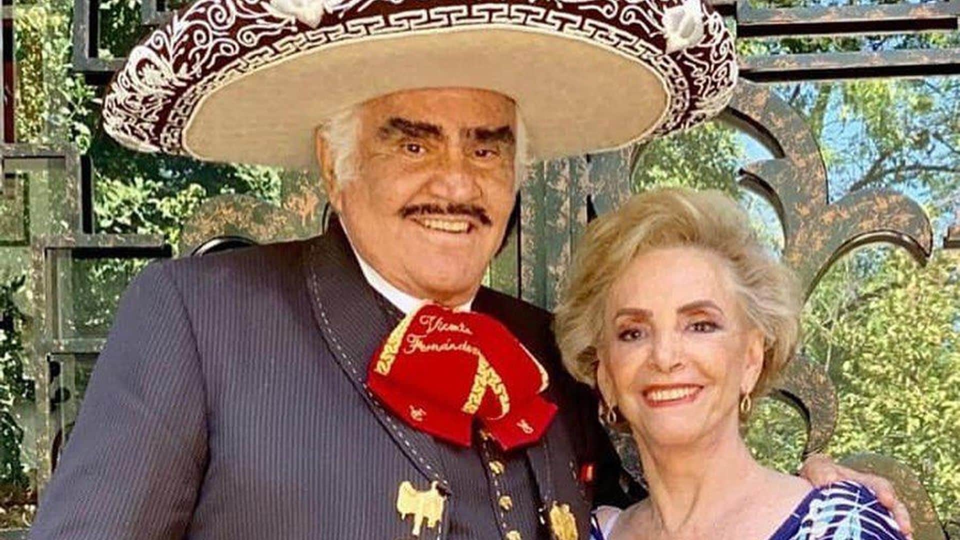 Doña Cuquita, viuda de Vicente Fernández, demanda a Televisa por violencia de género