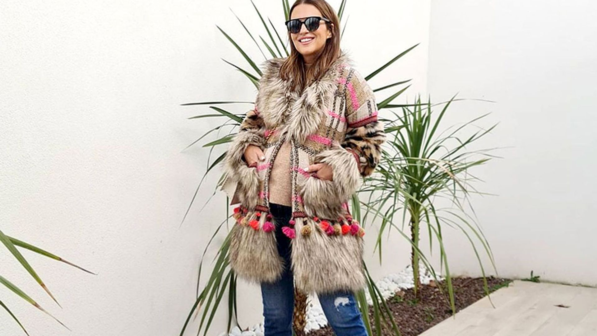 Duelo de estilo entre 'celebrities' con las botas planas más calentitas del invierno