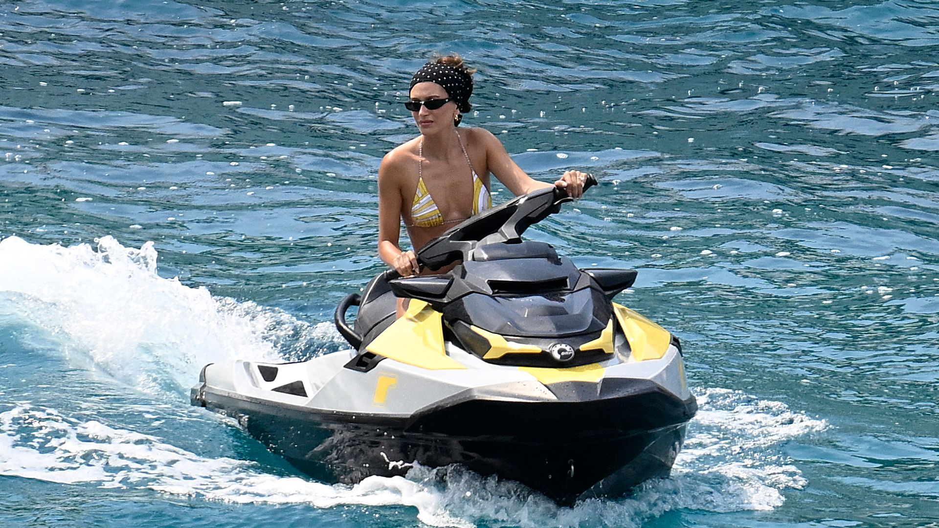 Hailey Bieber se convierte en una 'Pucci girl' en su última visita a Mallorca