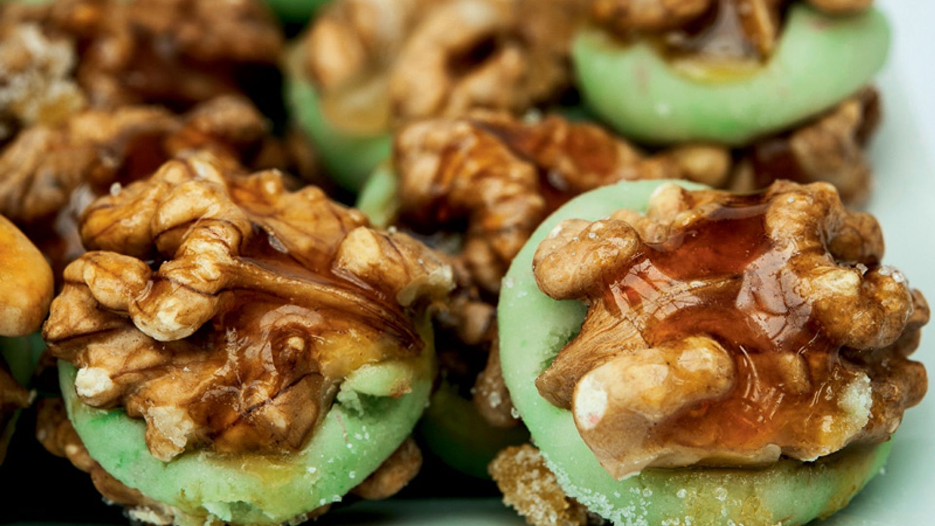 Pastitas de pistachos y nueces