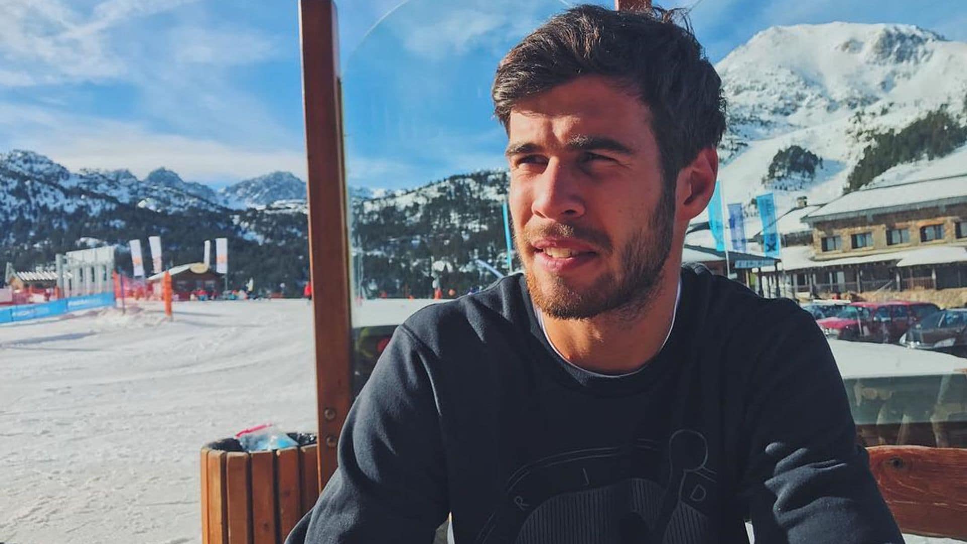 Liam Hemsworth... ¿en el Open de Tenis australiano? Las fans enloquecen con un 'doble' del actor