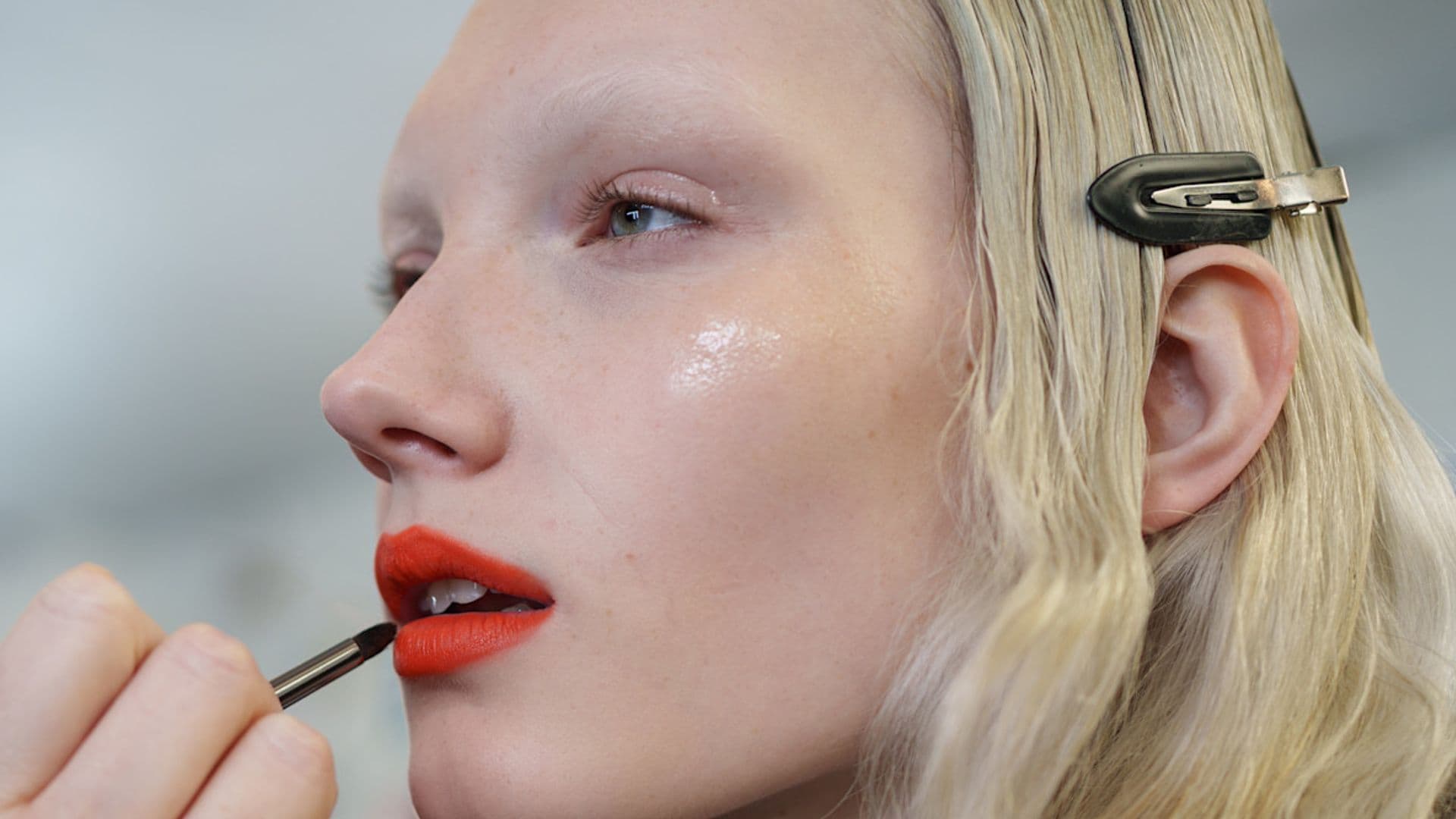 Maquillaje con color 