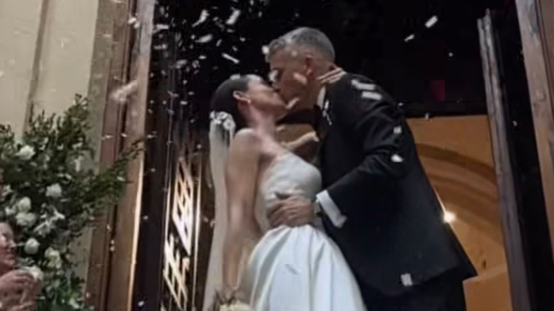 Elena Rivera vestida de novia en su boda en Madrid con David Redondo, 2026.