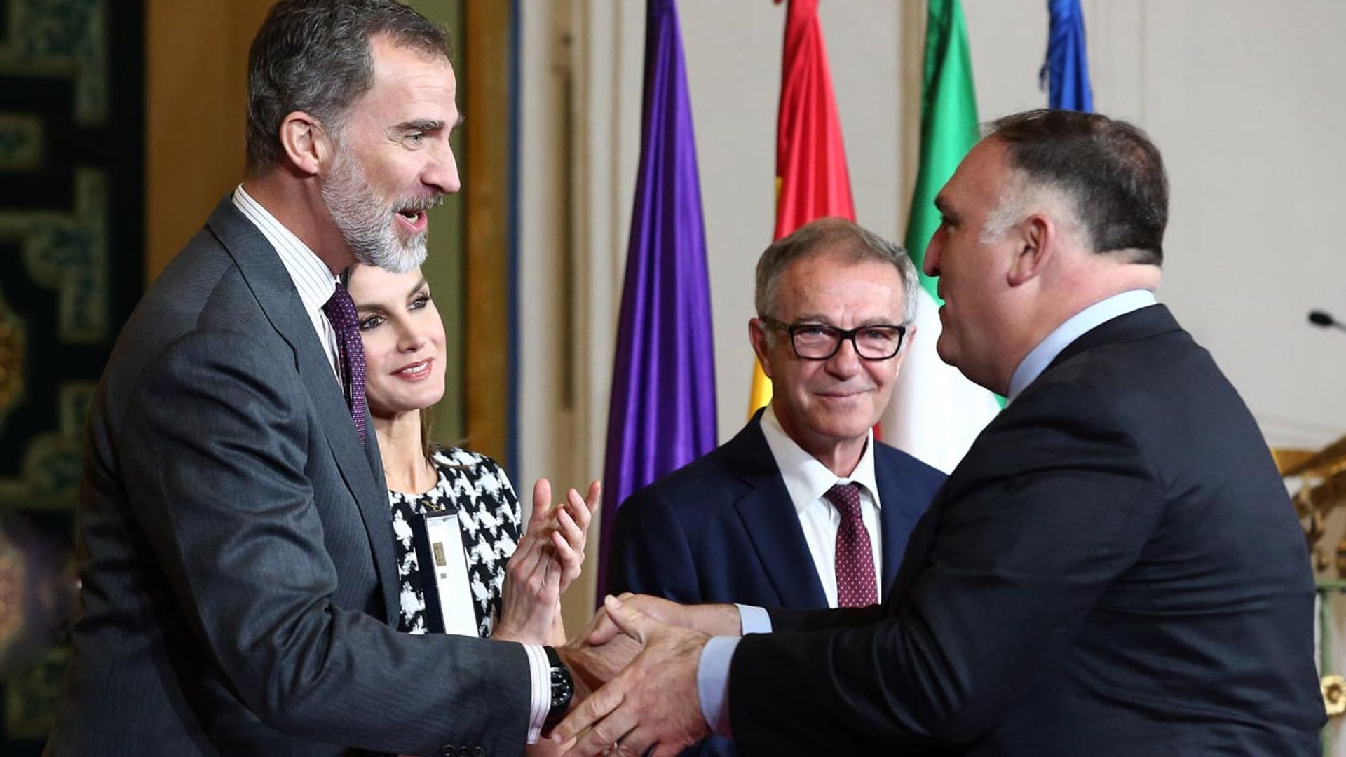 La charla del rey Felipe con José Andrés, el 'chef solidario'