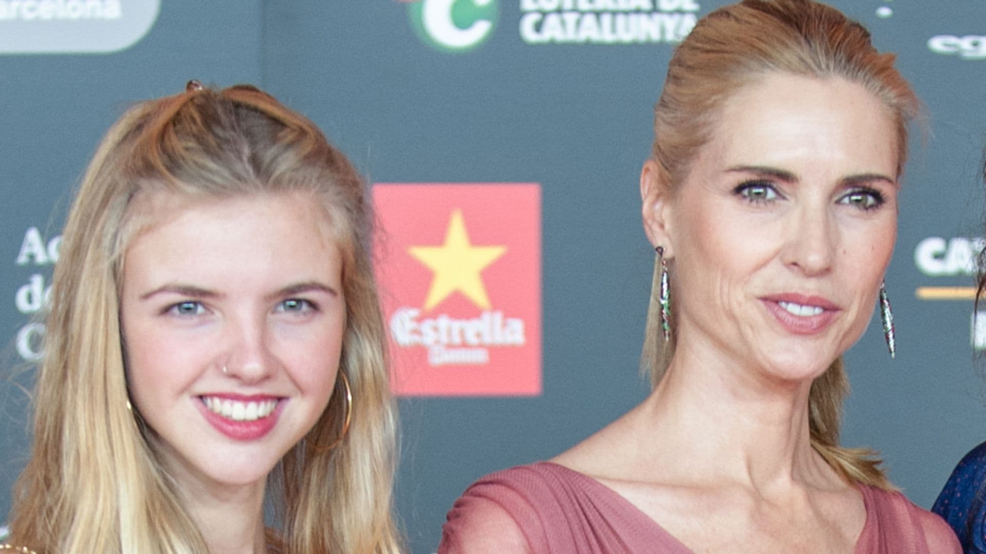 Judit Mascó y su hija, María Vicente, asisten emocionadas a la gran fiesta privada de Rosalía en Barcelona