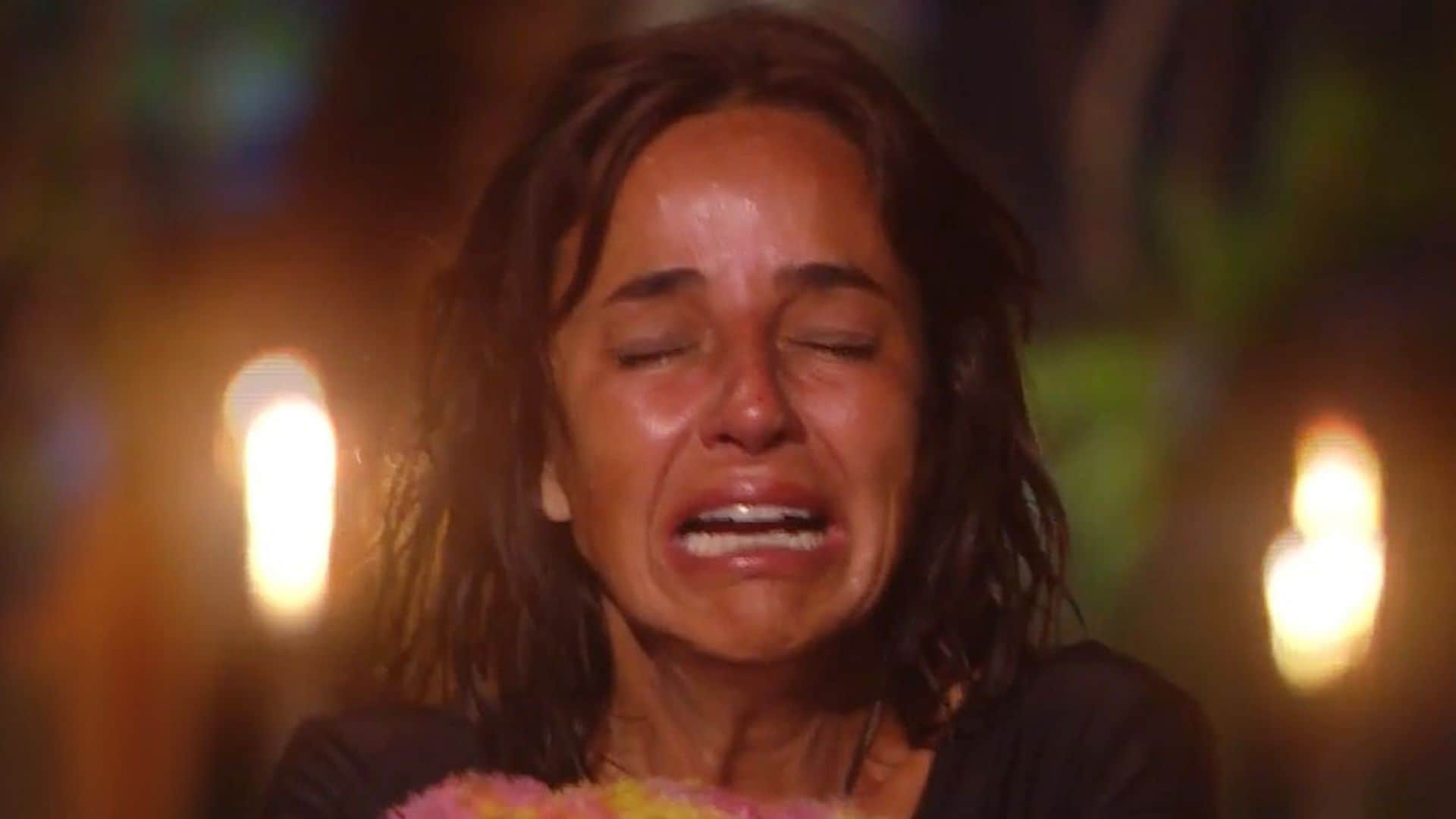 Supervivientes 2025: El llanto desconsolado de Carmen Alcayde al recibir esta sorpresa por su cumpleaños