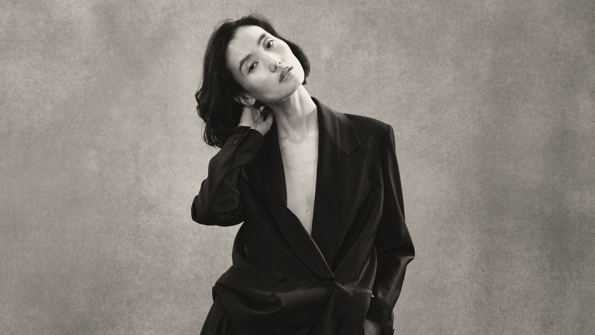 Las amantes de la buena sastrería van a arrasar con la nueva colaboración de Zara y el diseñador japonés del momento