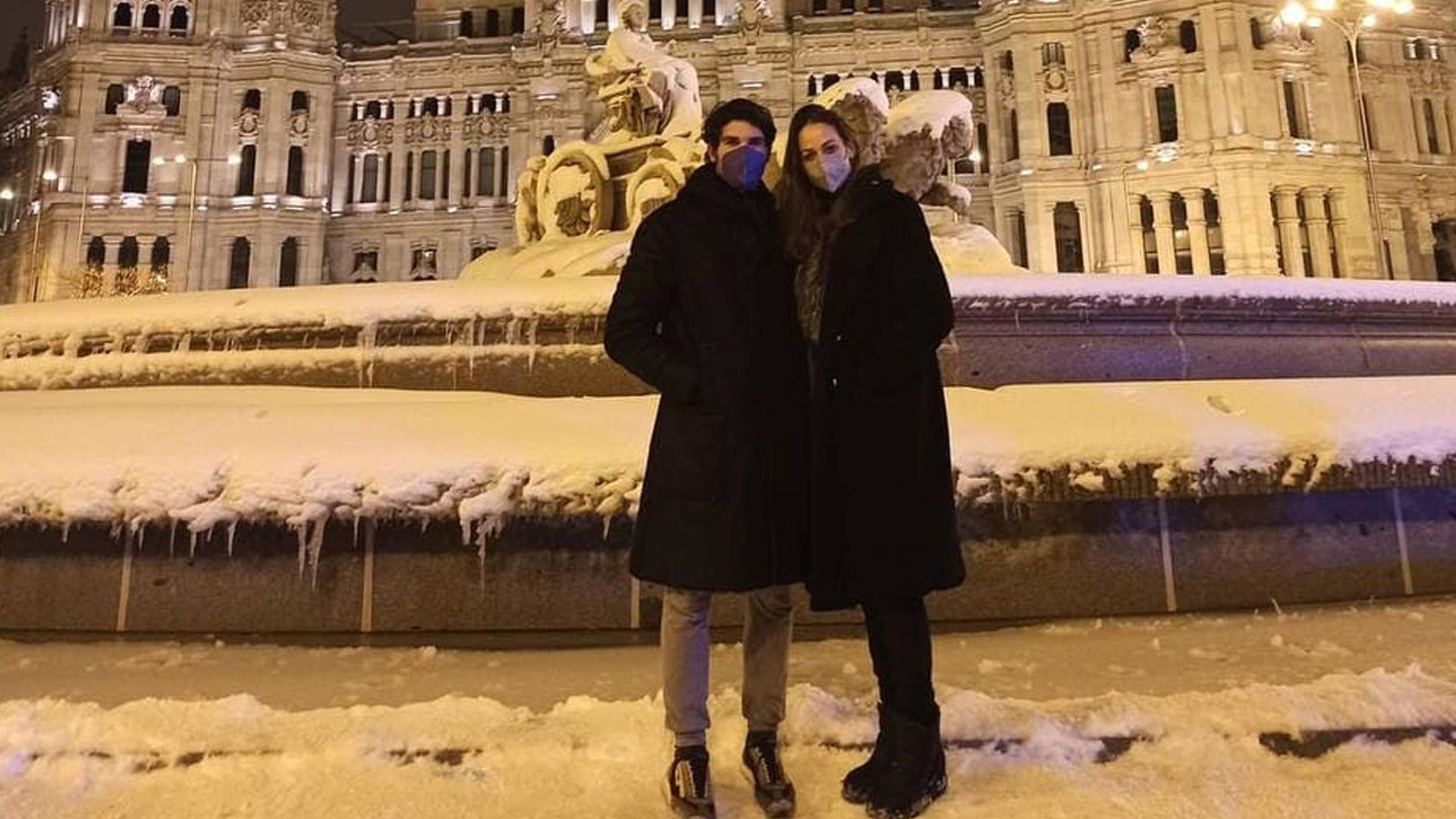 ¿Por qué esta foto de Cayetano Rivera con Eva González ha sido tan comentada?
